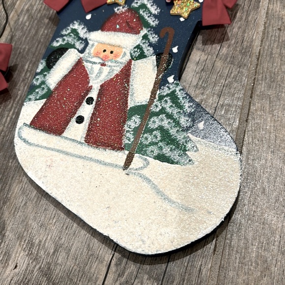 Vintage hand painted wooden Santa Claus stocking door hanging decor (set of 2) - Picture 9 of 13